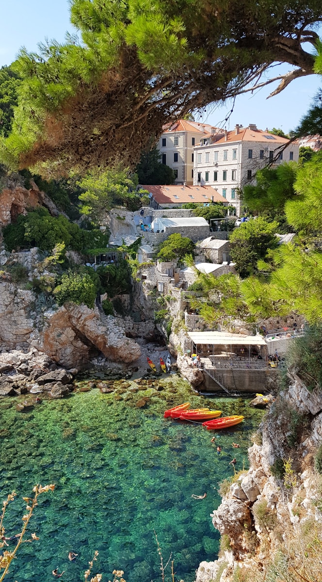 Aventure dans les sentiers oubliés des Balkans au cœur sauvage de l’Europe